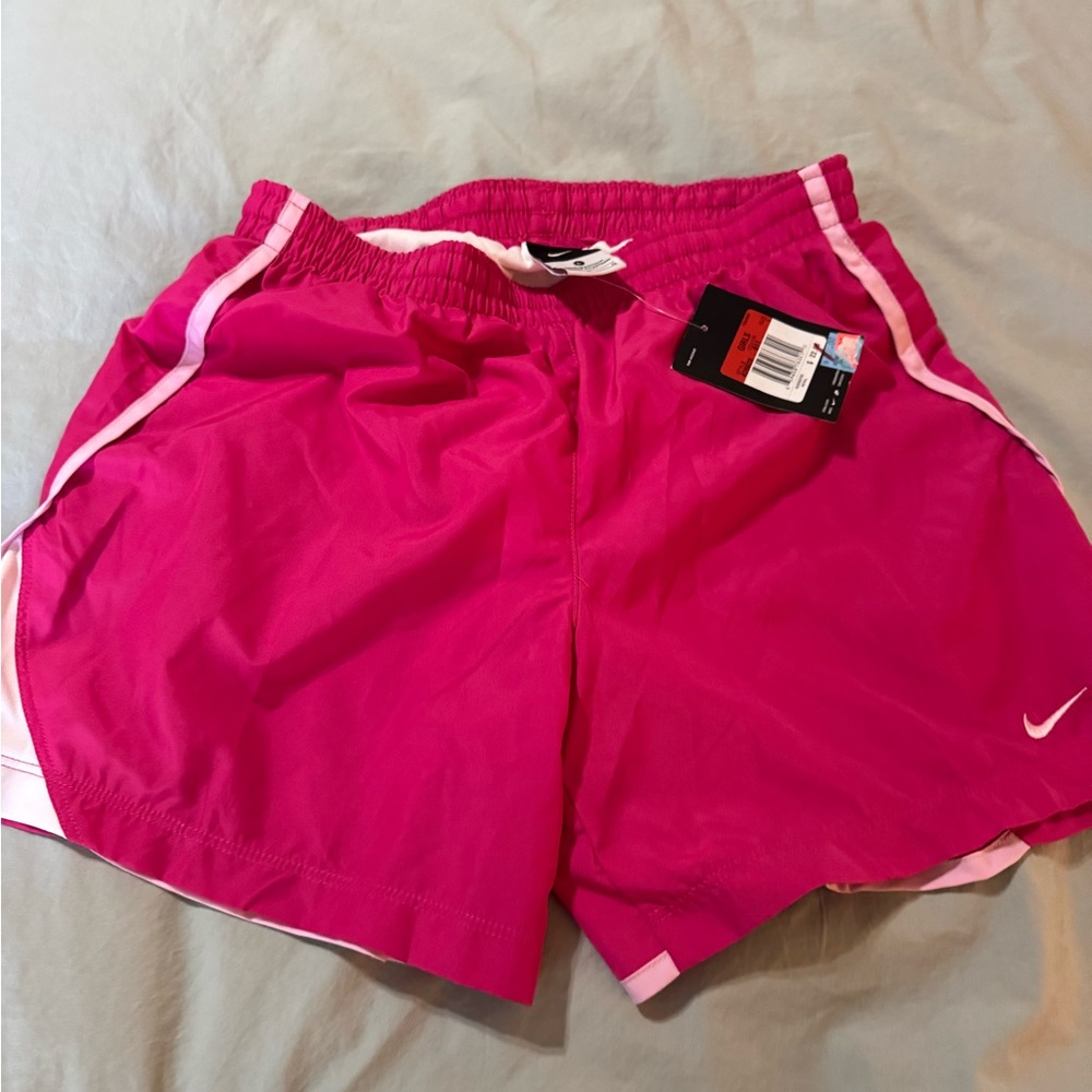 Nike girls Fuchsia Athletic Shorts